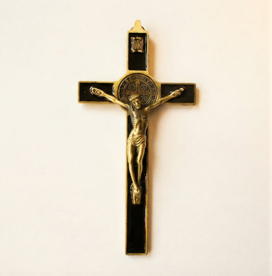 The "Victory" Wooden Wall Cross (19.5 cm)| An Heirloom for the Domestic Sanctuary